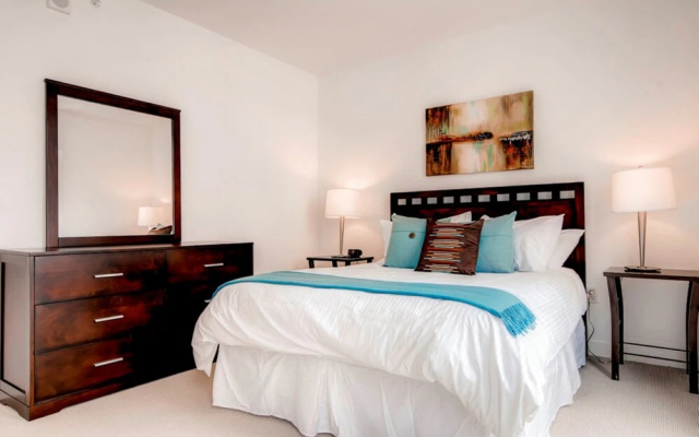 Global Luxury Suites University Circle
