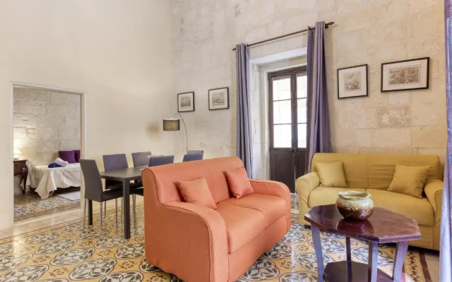 VLT214- Valletta 2 Bedroom Townhouse