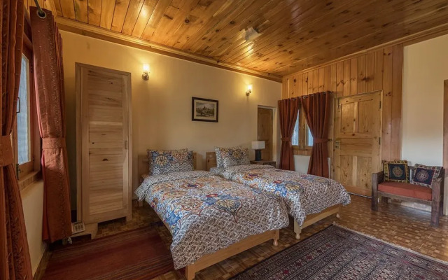 Spruce Resort Shogran