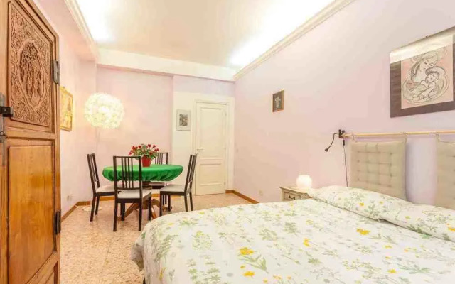 True Colors Apartment Cipro