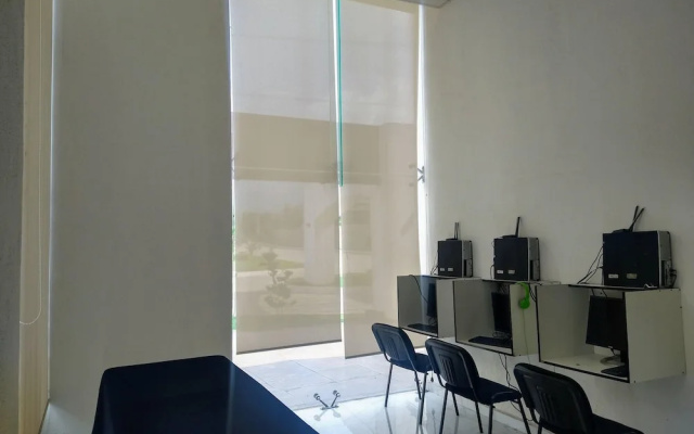Hotel Reco Inn