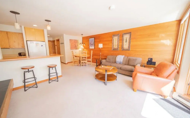 Lakeside 1495 by SummitCove Vacation Lodging