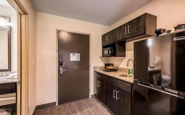 Sleep Inn & MainStay Suites