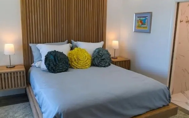 Dieu Merci - 3 Br Villa