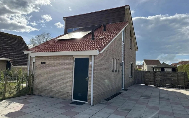 Bungalow in Breskens Near Beach & Lighthouse