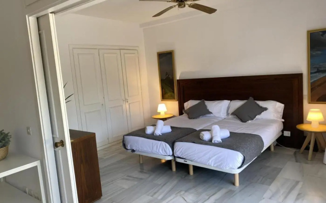 Luminoso apartamento en segunda línea playa 436