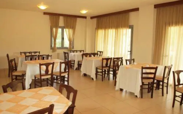 Hotel Athina