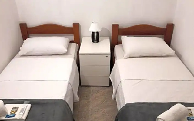 LÍAH Hostel & Suites