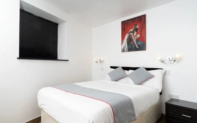 OYO ATZ and H Hotel