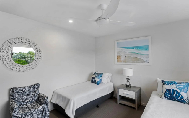 Lennox Retreat