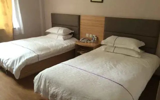 Ningbo Mayflower Hotel