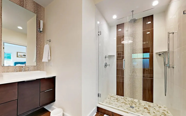 Pershing Way - 4 Br Home