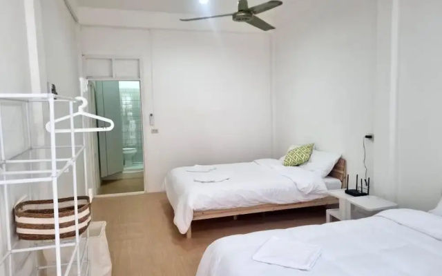 Haus Sathorn Pier
