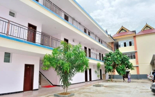Xishuangbanna Longyue Hotel