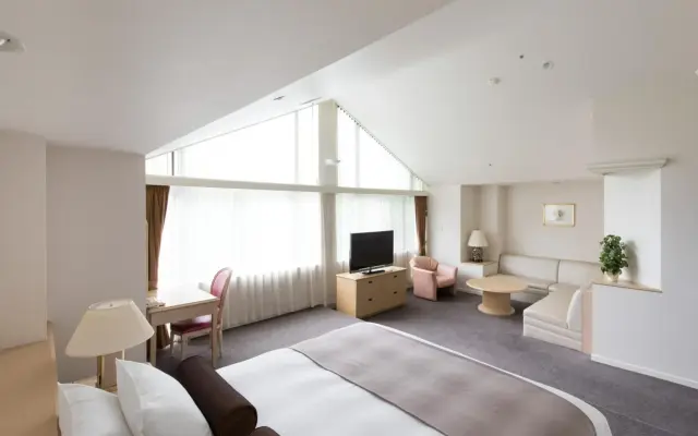 Rusutsu Resort Hotel & Convention