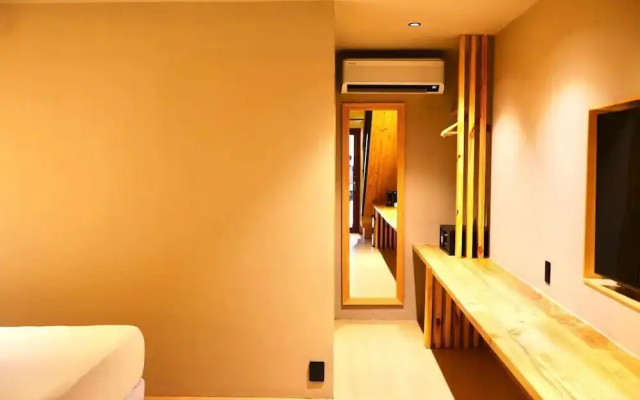Mayfair Garden Resort