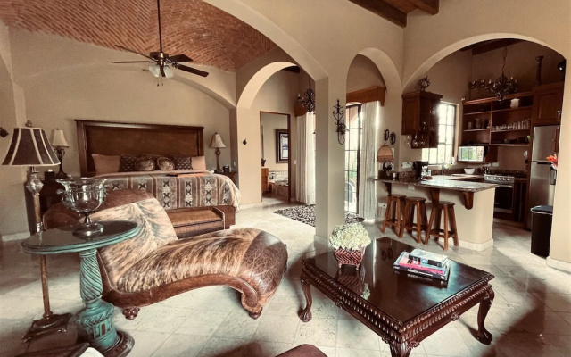 Casa Grande Luxury Accommodations