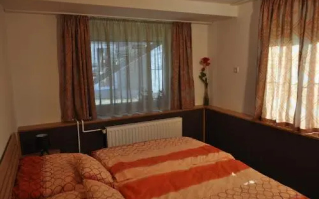 Tolnaricum Apartments