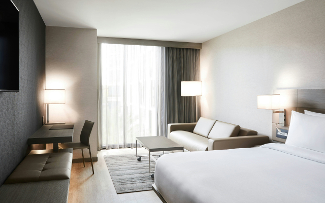 AC Hotel by Marriott Tampa Airport