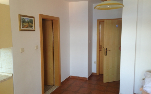 Apartment Vik - 60 m from the sea: A4 Razanj, Riviera Sibenik