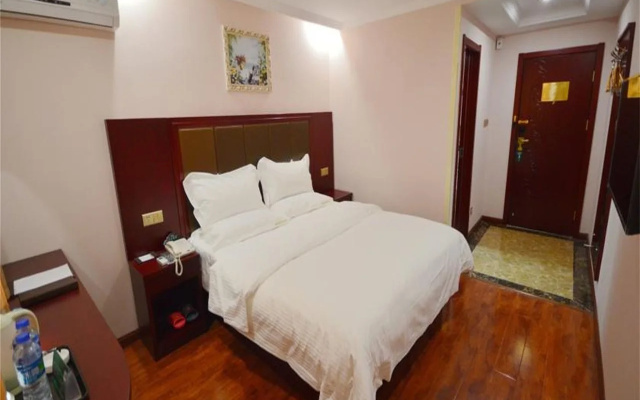 GreenTree Inn Shaoxing North Jiefang Road Chengshi Square Shell Hotel