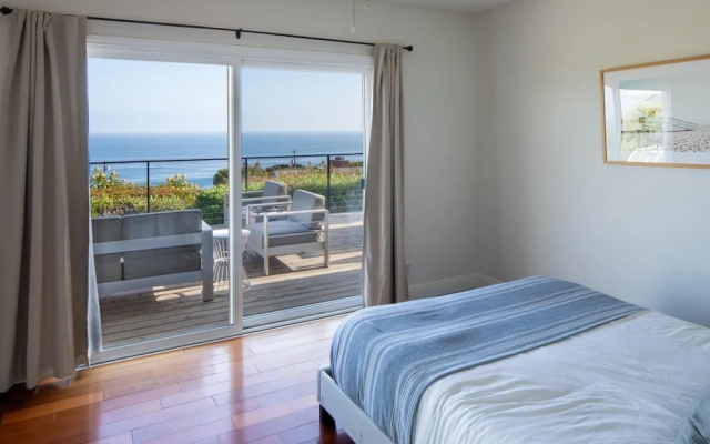 PCH 6 Bluff in Malibu
