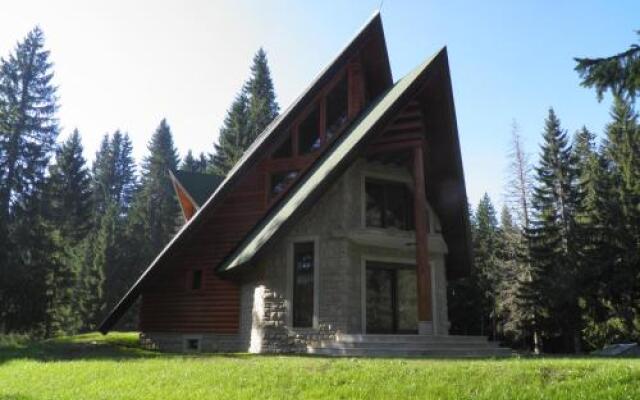 Chalet Villa Radulovic in Zabljak, Montenegro from 363$, photos, reviews - zenhotels.com hotel front