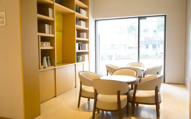 Ji Hotel ( UESTC, Chengdu Hi-tech Zone)