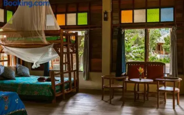 Monkey Mansion Bungalows