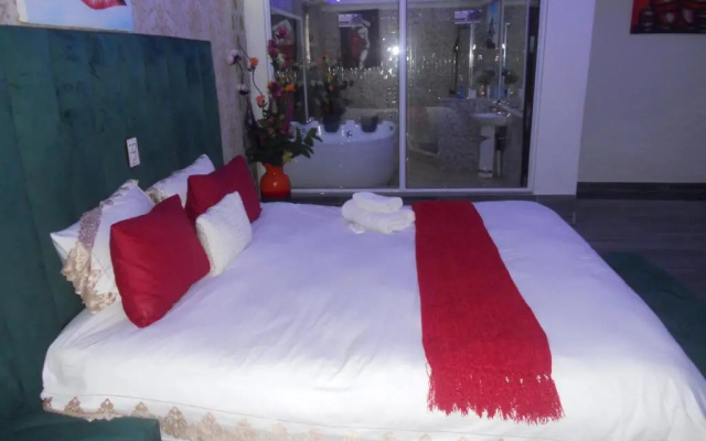 Gold Crown international Hotel