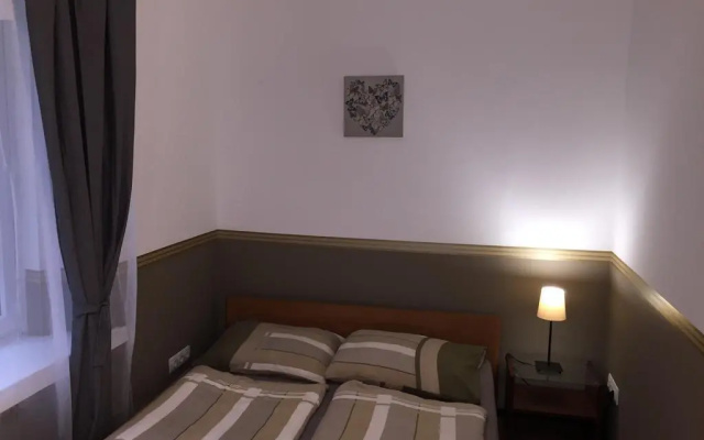 Elvis Guesthouse
