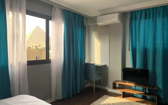 pyramids gate hotel