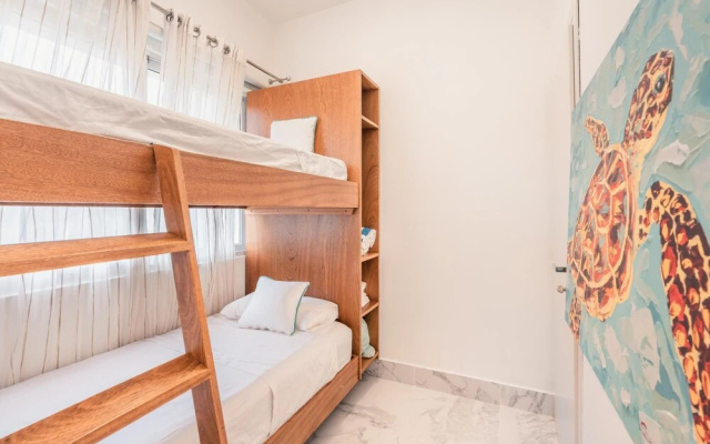 Playa Bonita Nautical Apartment at Lake View