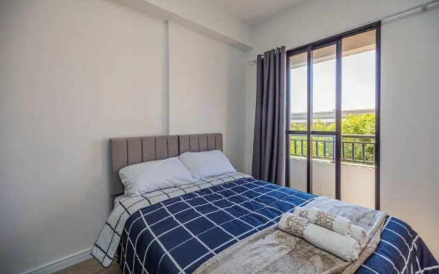 Loft com Smart Lock e Varanda no Bresser