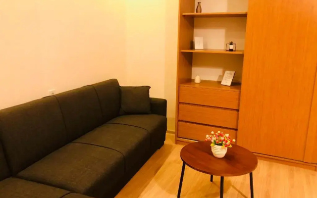 Holiday House