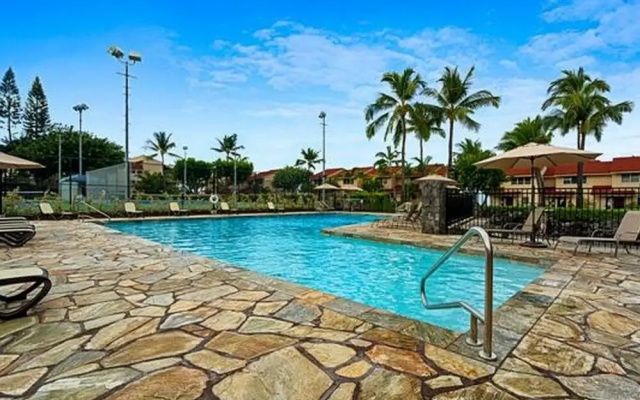 Kona Surf & Racquet Club