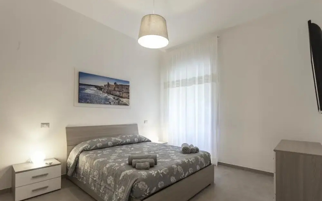 Neapolis Holiday