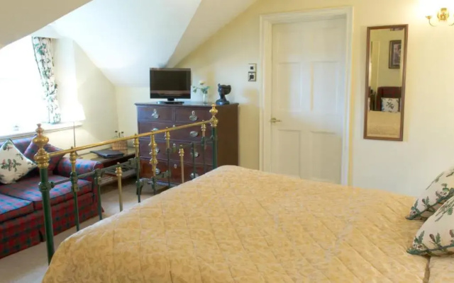 Tyddyn Llan Restaurant with Rooms