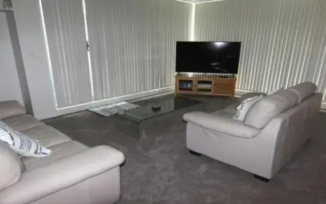 Twin Pines 301 - Cbd Location