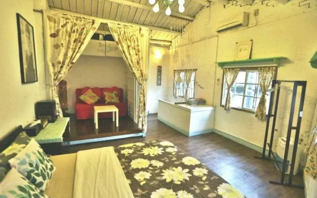 Moon River House