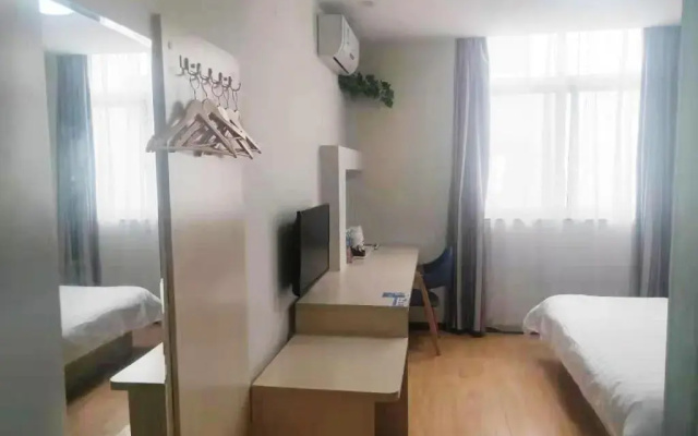 7Days Inn Zhaotong Hailou Road Wanghai park