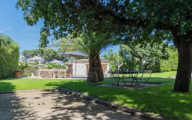 Magnificent House With Swimming Pool - 5br/10p - Gassin