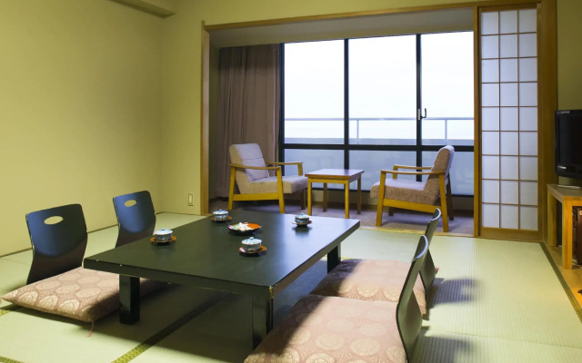Mercure Kochi Tosa Resort & Spa