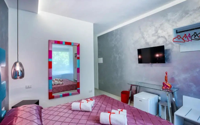 Distinto Suite & Rooms