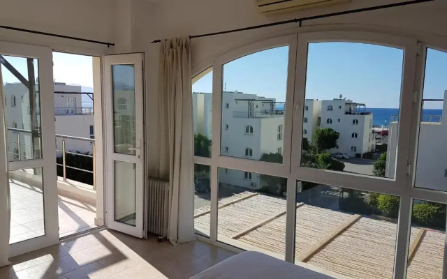 Aphrodite Beachfront Penthouse Apartment