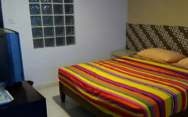 Holiday Beach Inn