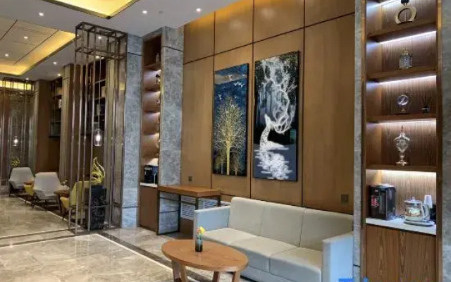 Yitel Zhishang Hotel (Harbin Railway Station Museum Subway Station)