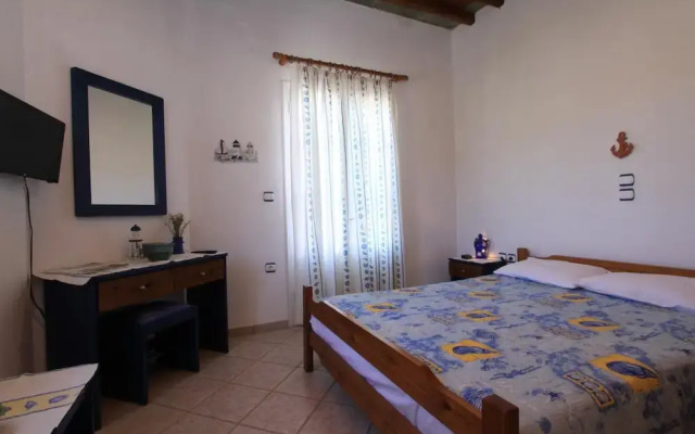 Smaragda Rooms & Studios