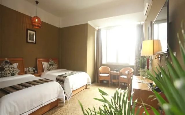 Red Lion Hotel