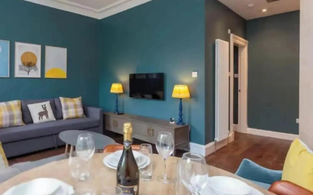 City Centre 2 BED 2 Bath Apartment